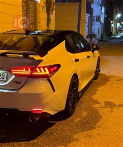 تۆیۆتا کامری